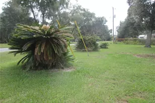 1742 SE 169th Terrace Rd, Silver Springs, FL 34488 - Photo 9