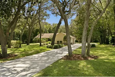 390 W Britain Street, Hernando, FL 34442 - Photo 1