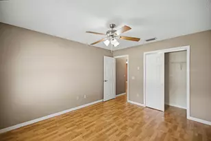705 Murray Ln, Lady Lake, FL 32159 - Photo 17