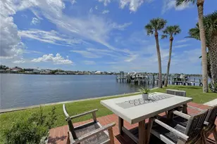 363 NW 14th Pl, Crystal River, FL 34428 - Photo 1