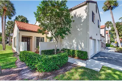 10 VÃa De Casas Sur #101, Boynton Beach, FL 33426 - Photo 1