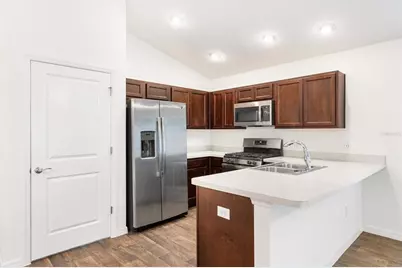 6225 Dingman Way, The Villages, FL 32163 - Photo 9