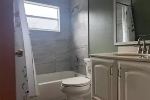 5578 61st St N, Saint Petersburg, FL 33709 - Photo 25