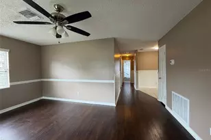 5578 61st St N, Saint Petersburg, FL 33709 - Photo 3
