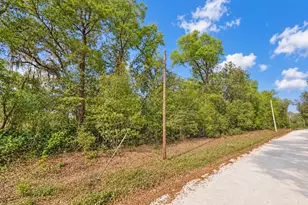 147 Fisherman S Dr, Interlachen, FL 32148 - Photo 1