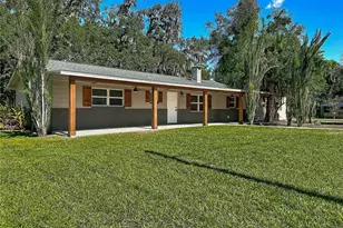 327 NE 6th Ave, Trenton, FL 32693 - Photo 1