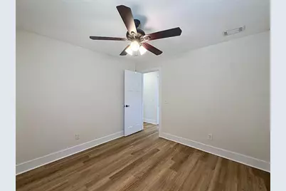 327 NE 6th Avenue, Trenton, FL 32693 - Photo 13