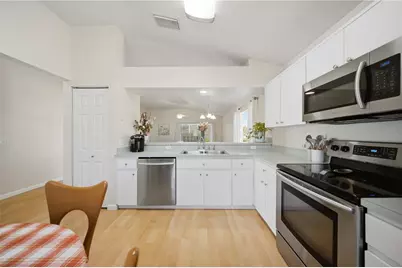 638 W Barrymore Drive, Beverly Hills, FL 34465 - Photo 7