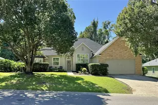 2406 SE 23rd Pl, Ocala, FL 34471 - Photo 1