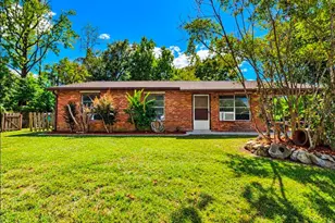 2274 NE 54th Pl, Ocala, FL 34479 - Photo 1