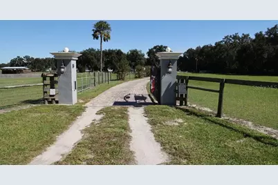 9238 Fort King Road, Dade City, FL 33525 - Photo 9