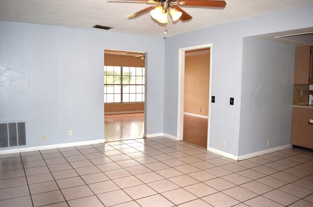 121 Lincoln Rd, Winter Haven FL  33884-2226 exterior