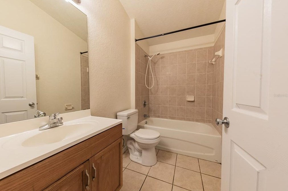 2910 Avenue M, Winter Haven FL  33881-2233 exterior