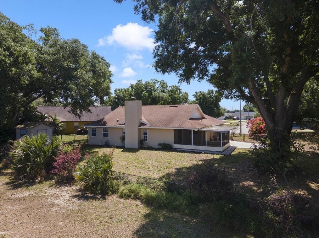 328 Vail Dr, Winter Haven FL  33884-2832 exterior