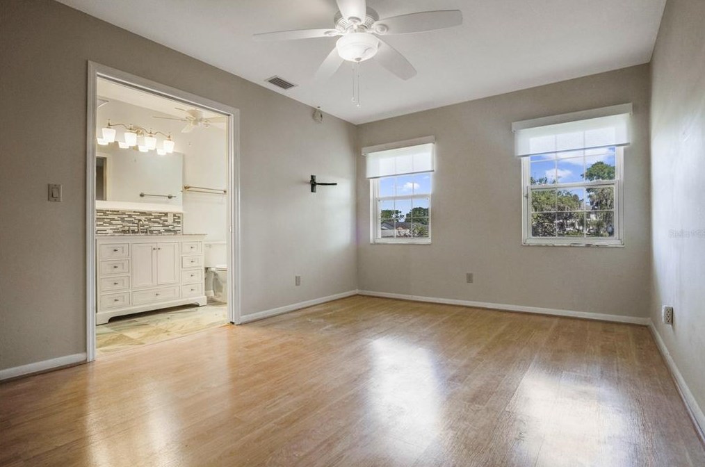 328 Vail Dr, Winter Haven FL  33884-2832 exterior