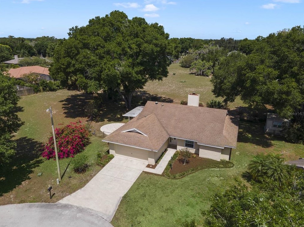 328 Vail Dr, Winter Haven FL  33884-2832 exterior