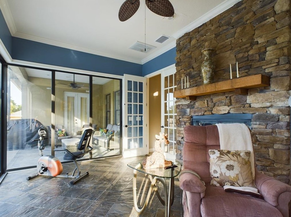 10220 42nd Ct, Belleview FL  34420-6863 exterior