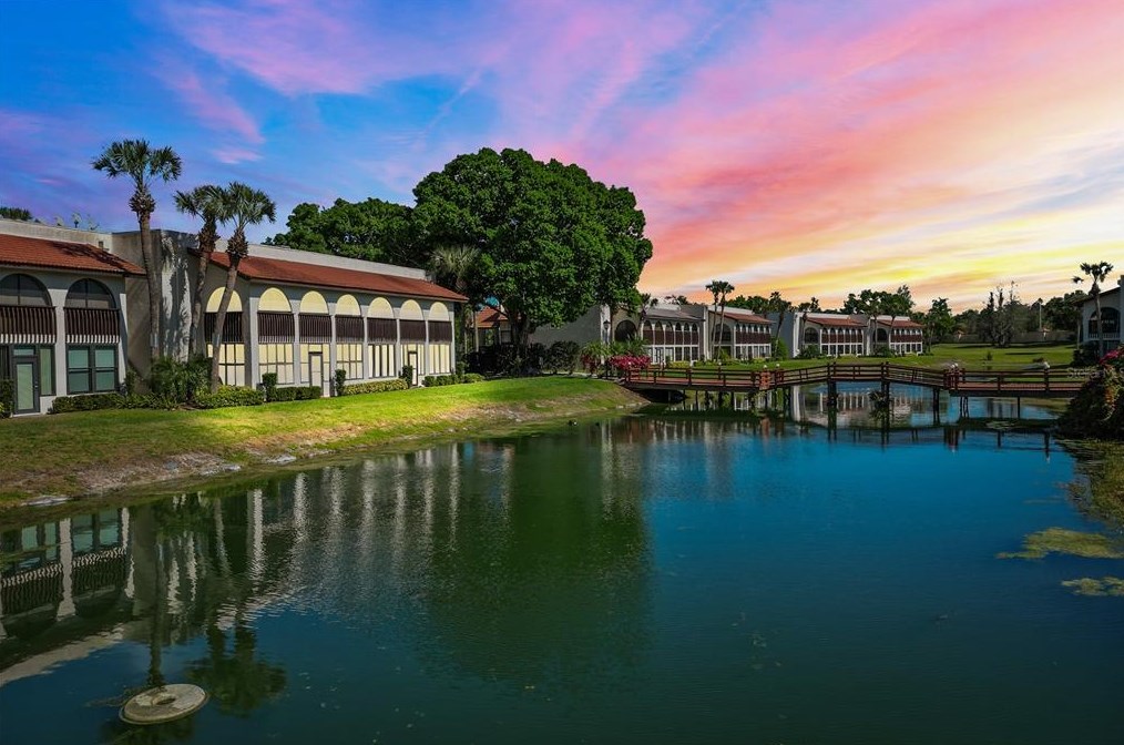 3201 Village Ct, Lake Wales FL  33898-5293 exterior