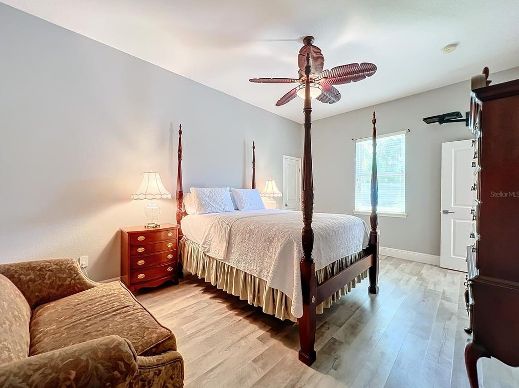 1044 Ashton Woods Ln, Lakeland FL  33813-4820 exterior