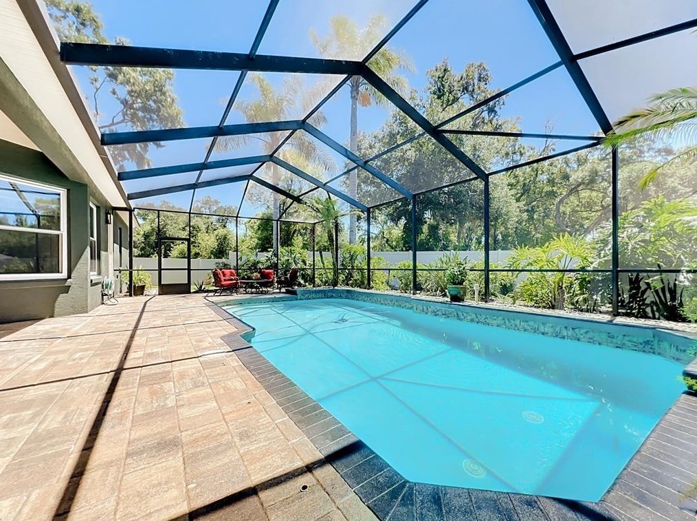 1044 Ashton Woods Ln, Lakeland FL  33813-4820 exterior