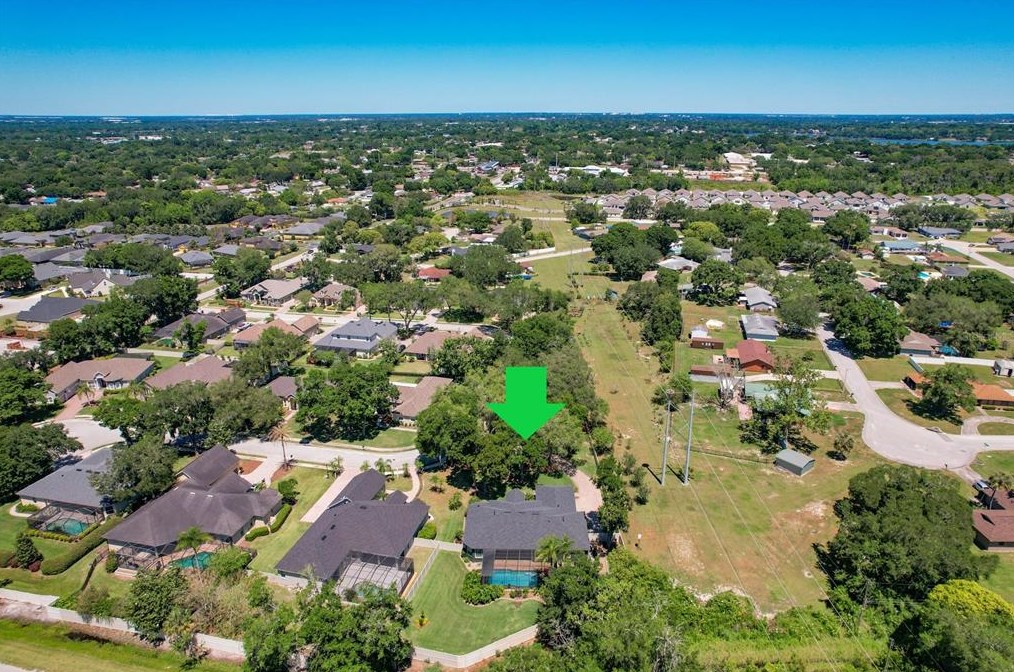 1044 Ashton Woods Ln, Lakeland FL  33813-4820 exterior