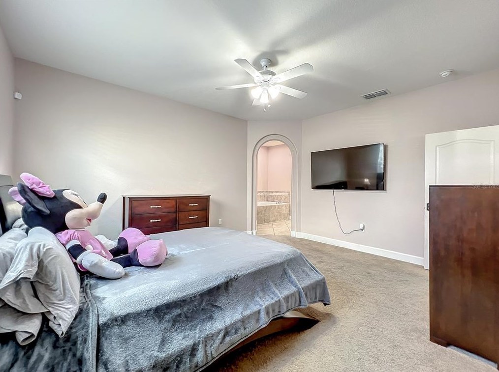 7025 Heatherbrook Dr, Lakeland FL  33809-4623 exterior