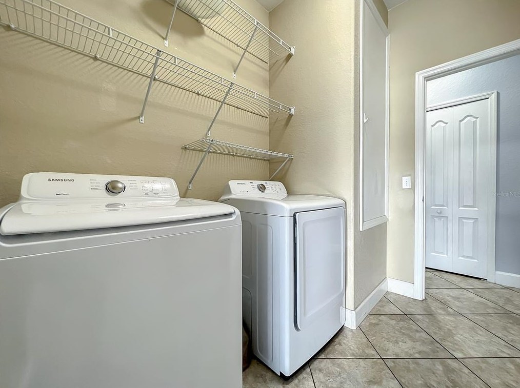 7025 Heatherbrook Dr, Lakeland FL  33809-4623 exterior