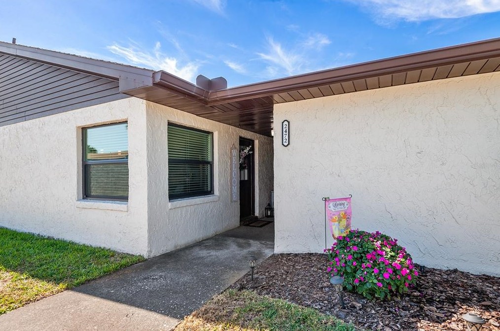 2472 Hartridge Point Dr, Winter Haven FL  33881-1289 exterior