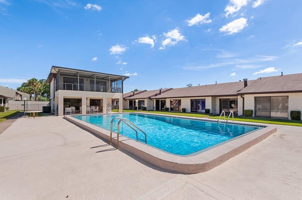 2472 Hartridge Point Dr, Winter Haven FL  33881-1289 exterior