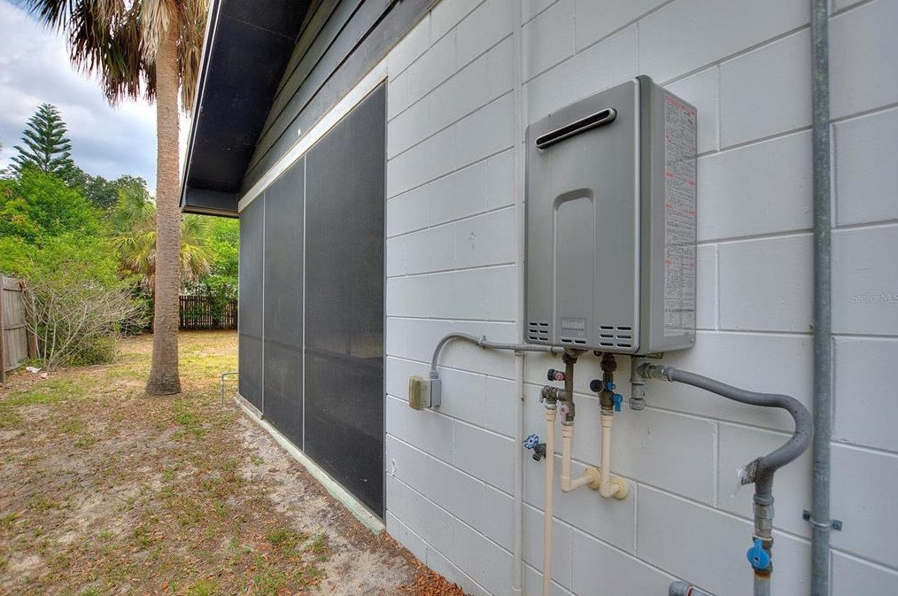 755 Oleander Dr, Winter Haven FL  33880-4540 exterior