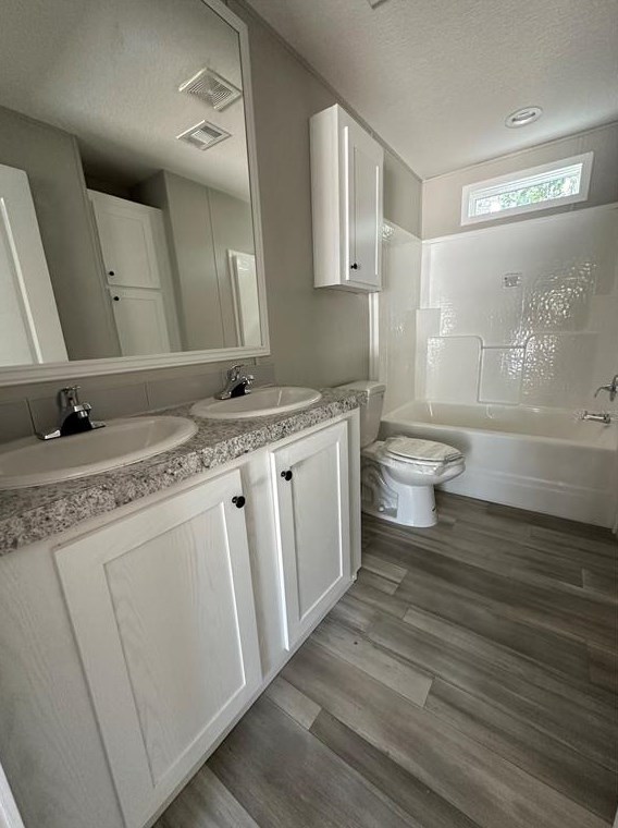 137 Colorado Ave, Lakeland FL  33801-6161 exterior