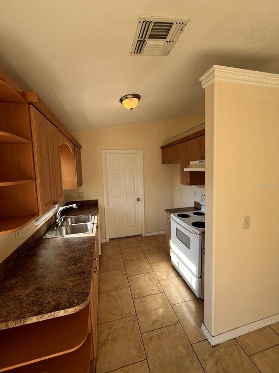 1004 Edmund Ave, Dundee FL 33838-4399 exterior