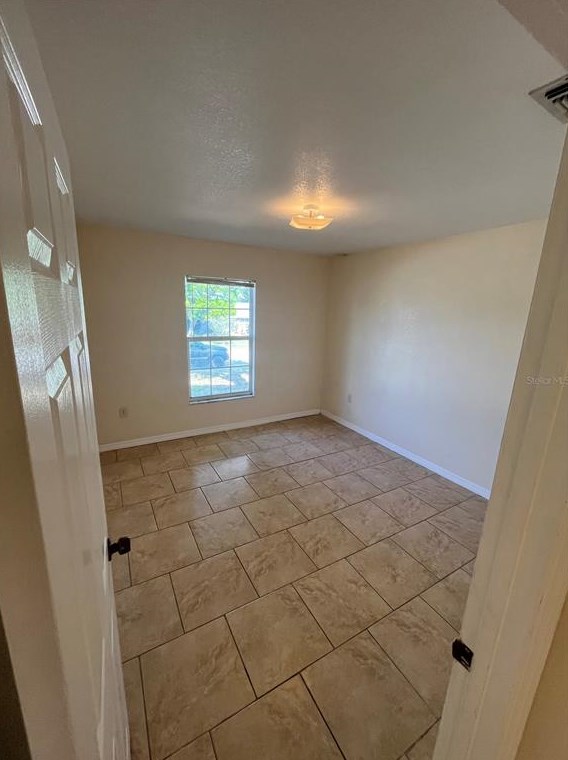 1004 Edmund Ave, Dundee FL 33838-4399 exterior