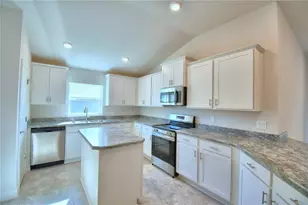 4073 Tullamore Ln, Auburndale, FL 33823 - Photo 13