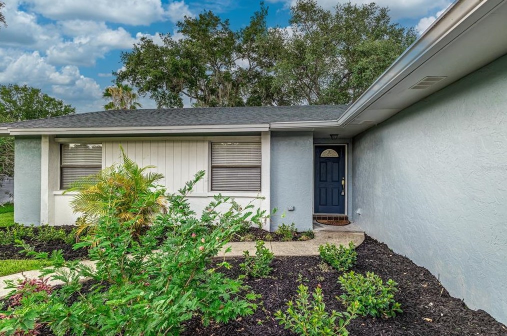 3920 Woodburn Loop, Lakeland FL  33813-1330 exterior