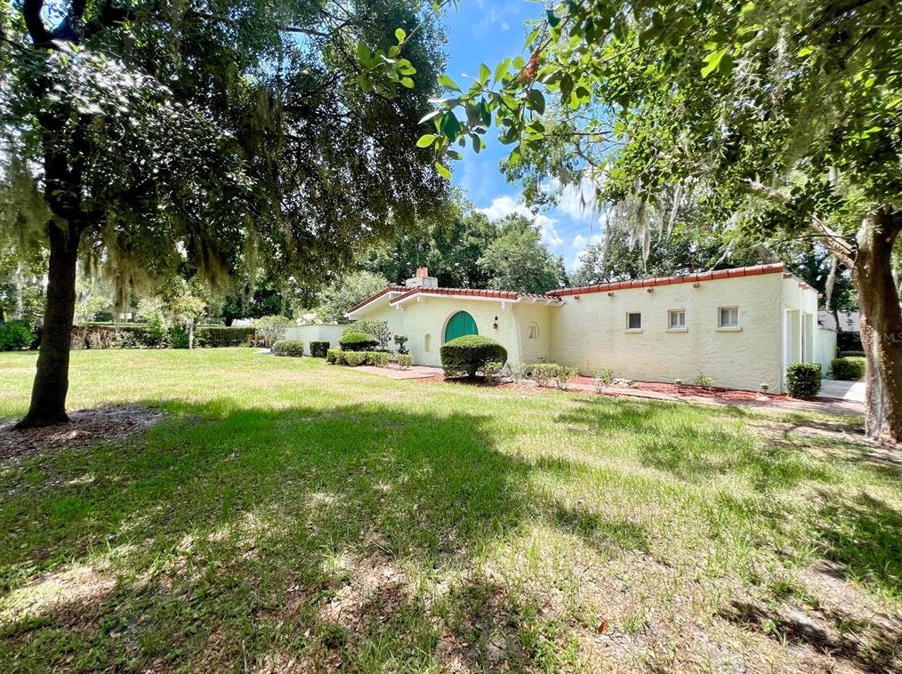 513 Highland Dr, Lakeland FL  33813-1734 exterior