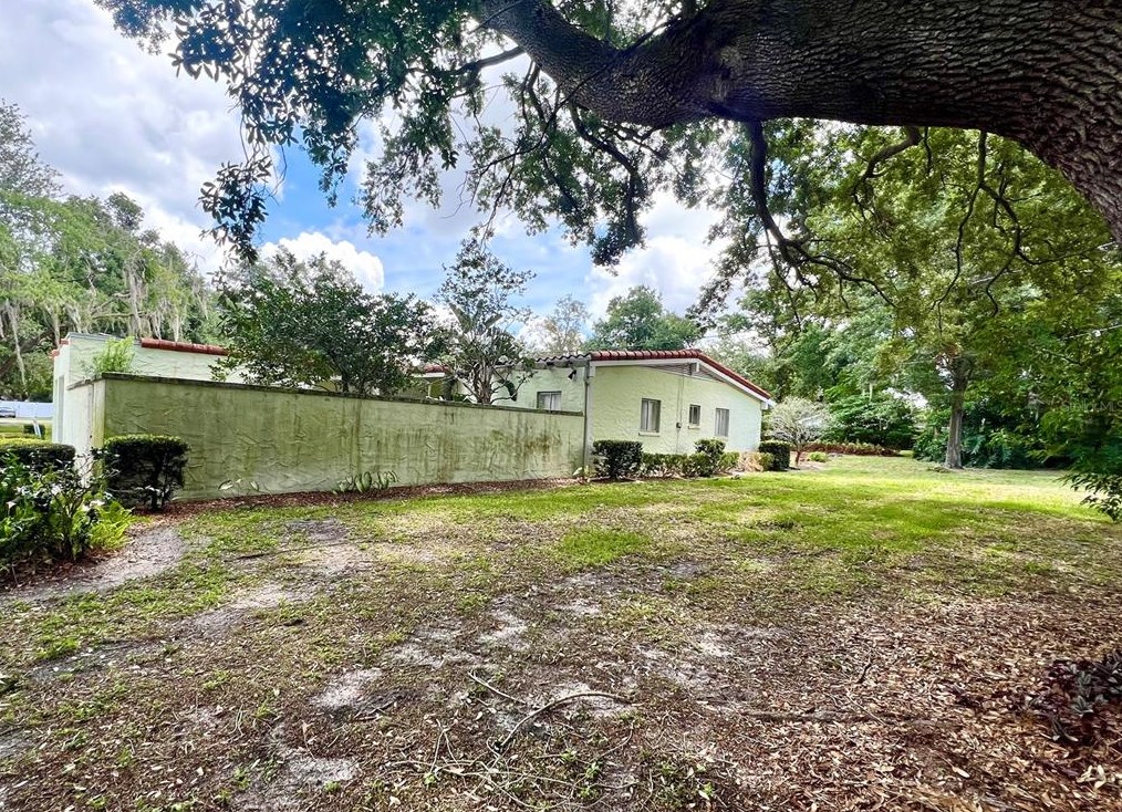 513 Highland Dr, Lakeland FL  33813-1732 exterior