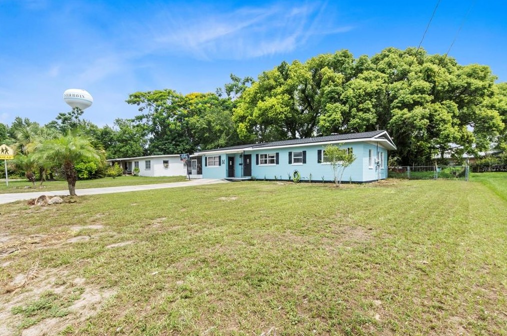 1529 Avenue C, Winter Haven FL  33881-4429 exterior