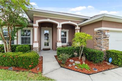 135 Eloise Oaks Drive, Winter Haven, FL 33884 - Photo 1