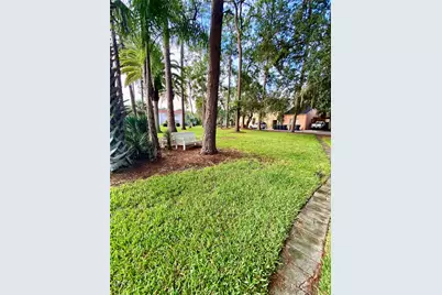 1100 Martinique Drive #208, Winter Haven, FL 33884 - Photo 25