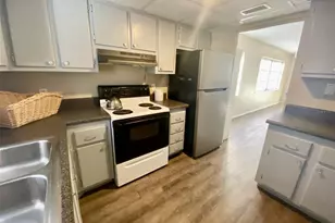 1100 Martinique Dr, Winter Haven, FL 33884 - Photo 11