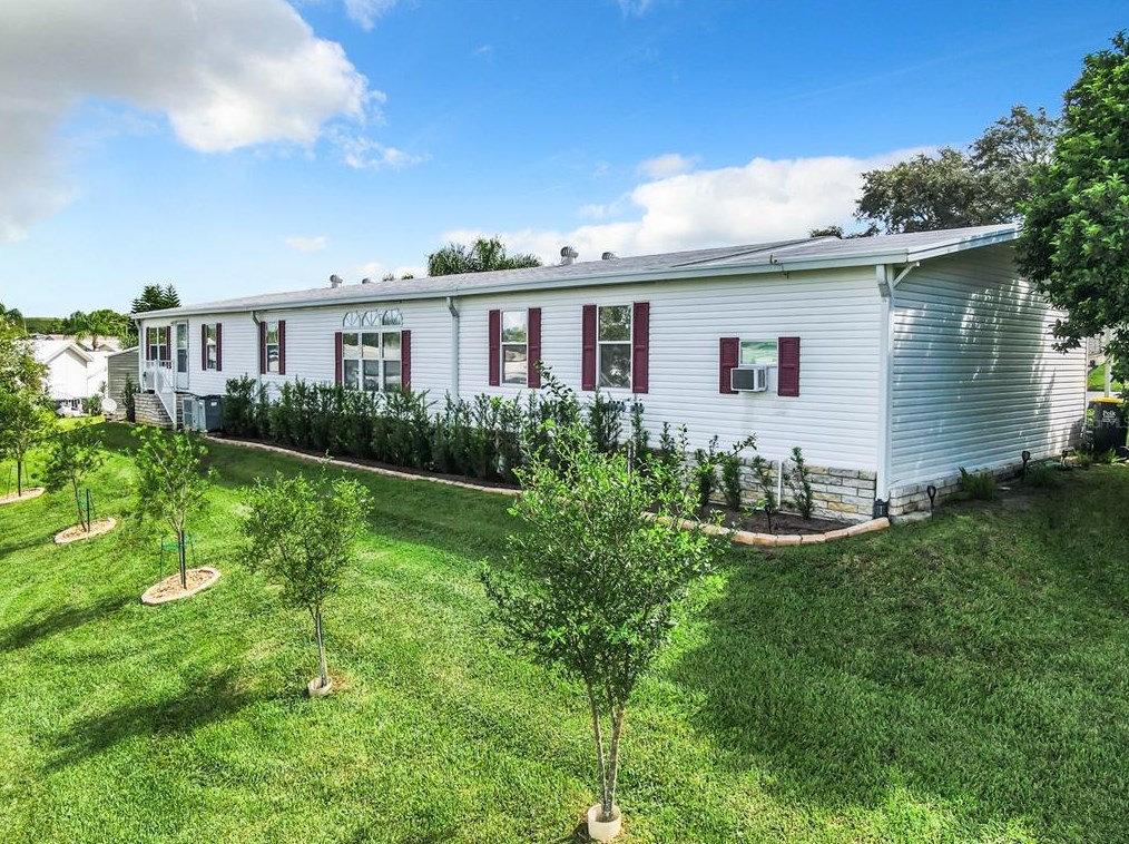 348 Edgewood Blvd, Lake Wales FL  33898-4905 exterior