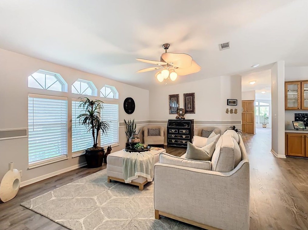 348 Edgewood Blvd, Lake Wales FL  33898-4905 exterior