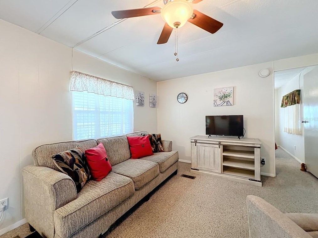 215 Edgewood Blvd, Lake Wales FL  33898-4903 exterior