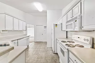 142 Morning Glory Cir, Winter Haven, FL 33884 - Photo 5