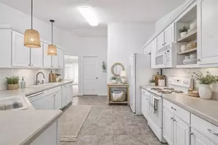 142 Morning Glory Cir, Winter Haven, FL 33884 - Photo 9