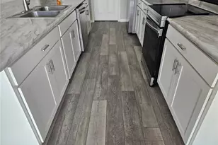 991 First Dr, Eagle Lake, FL 33839 - Photo 11