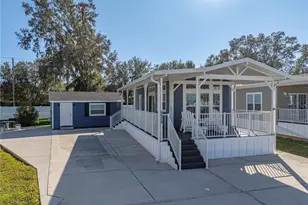 8909 Southshore Ct, Polk City, FL 33868 - Photo 3