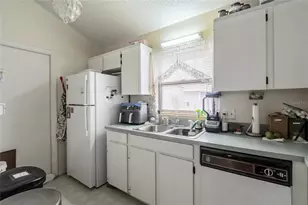 6102 N Fork Ct, Lakeland, FL 33809 - Photo 11