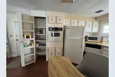 9138 Lake Point Boulevard, Lake Wales, FL 33898 - Photo 11